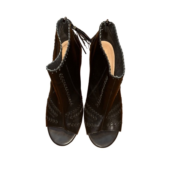 TORRID BLACK WHIP STITCH HEELED BOOTIES SIZE 10 - Picture 7 of 10